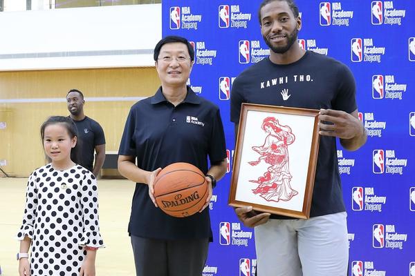 皇馬今日訓練：維尼修斯&姆巴佩室內訓練，卡馬文加繼續恢復進程